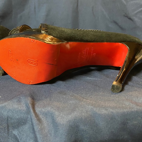 Louboutin Black Leather Suede Peep Toe Pumps 40 - Picture 6 of 8